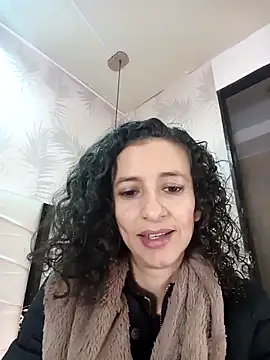 AriannaRussell  online show from March 21, 2026, 12:54 pm