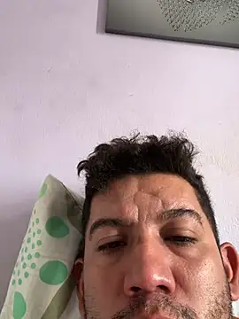 Criscris09 online show from July 15, 2026, 8:14 pm
