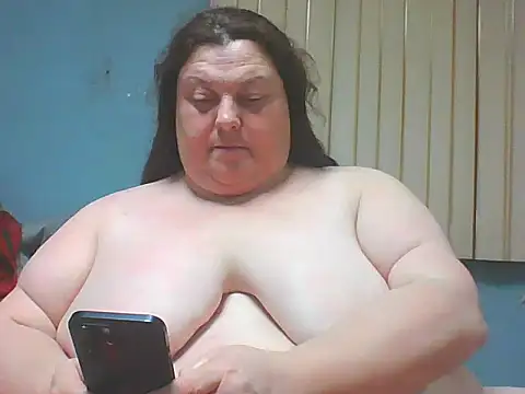 Honeybee2025 online show from February 13, 2025, 10:43 pm