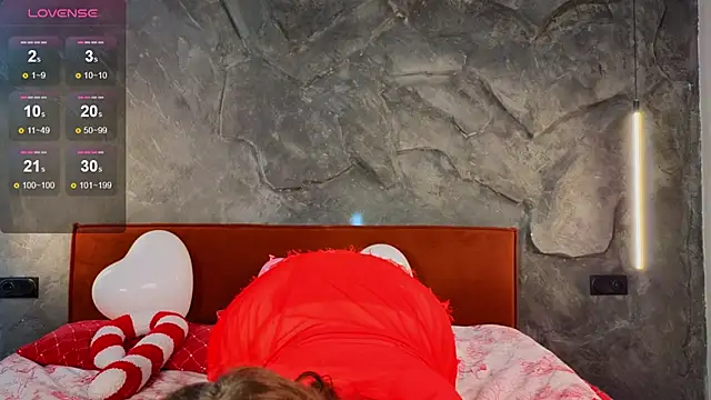 Snapshot of GwendolynFinch chatting on February 14, 2025, 7:07 am GwendolynFinch online show from February 14, 2025, 7:07 am