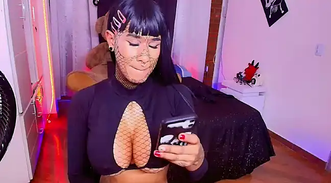 xl dakotadom online show from December 17, 2024, 10:32 pm