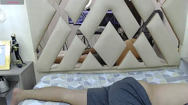 Snapshot of AndrewPherson chatting on January 4, 2025, 6:40 pm AndrewPherson online show from January 4, 2025, 6:40 pm