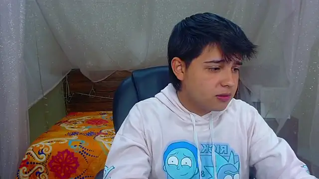 Snapshot of AndrewPherson chatting on February 22, 2025, 12:29 pm AndrewPherson online show from February 22, 2025, 12:29 pm