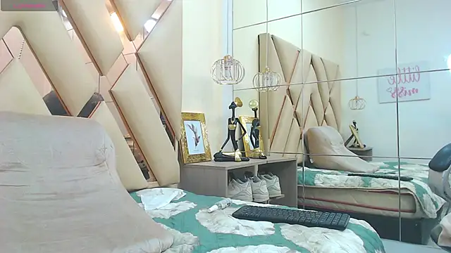 Snapshot of AndrewPherson chatting on February 27, 2025, 3:59 pm AndrewPherson online show from February 27, 2025, 3:59 pm