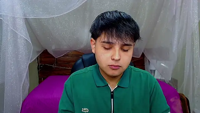 Snapshot of AndrewPherson chatting on March 12, 2025, 12:15 pm AndrewPherson online show from March 12, 2025, 12:15 pm