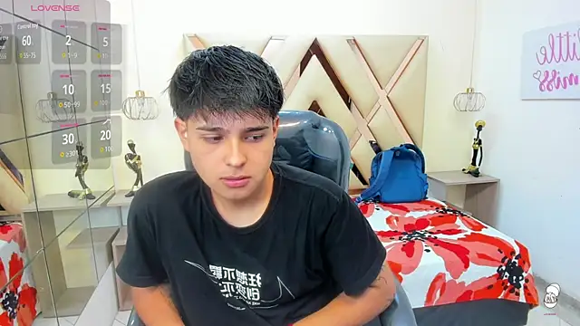 Snapshot of AndrewPherson chatting on September 13, 2025, 12:16 pm AndrewPherson online show from September 13, 2025, 12:16 pm