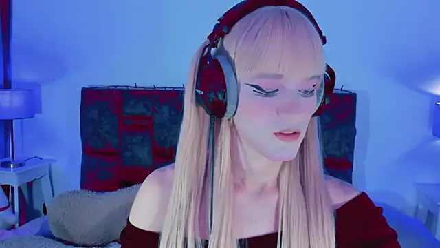 Kirmyy  online show from November 13, 2025, 10:19 pm