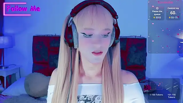 Kirmyy  online show from November 14, 2025, 9:02 pm