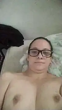 nicolle milf1978 online show from September 22, 2025, 11:34 am