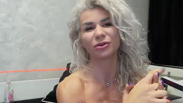 SquirtyFit Devil online show from December 26, 2024, 6:52 am