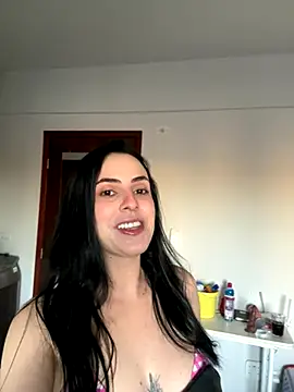 Snapshot of Morguisssz chatting on November 8, 2025, 9:24 pm Morguisssz online show from November 8, 2025, 9:24 pm