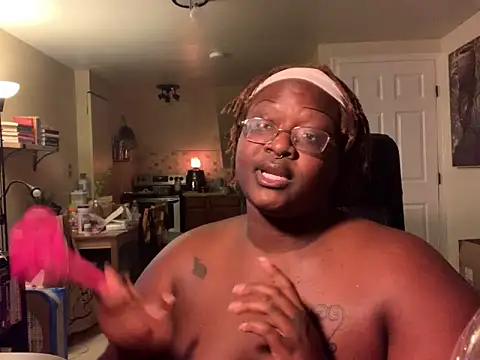 BigKittyRaven online show from December 15, 2024, 4:40 am