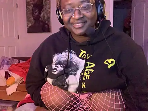 BigKittyRaven online show from February 15, 2025, 7:16 am