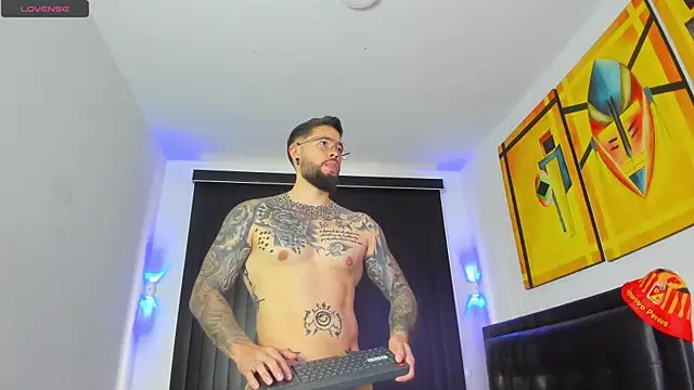 connor santtos online show from March 18, 2025, 2:37 pm