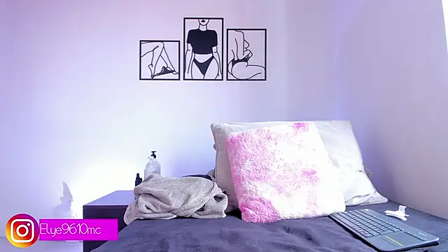 ellie mcdonald online show from December 5, 2025, 5:53 pm