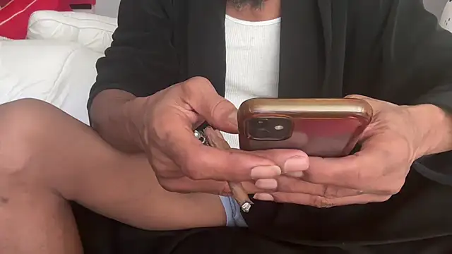 skarfosbabes69 online show from November 11, 2025, 8:47 am