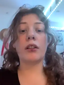 Twitchtheclownn online show from December 21, 2025, 8:05 pm