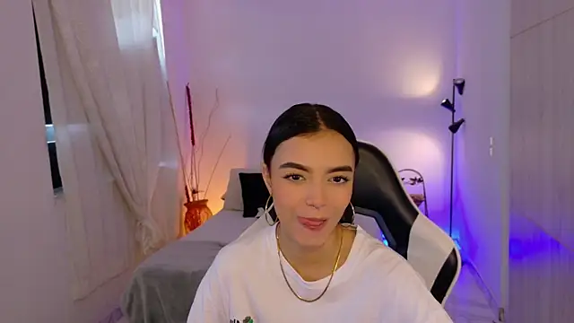 AnabelWolf online show from November 28, 2025, 4:09 pm