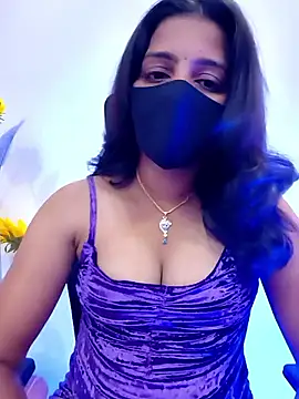 Tamil Shalini Lustyy online show from March 8, 2026, 5:39 pm