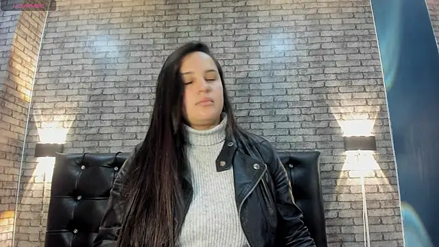 Snapshot of Victoria_Ponce1 chatting on November 13, 2025, 6:29 pm Victoria Ponce1 online show from November 13, 2025, 6:29 pm