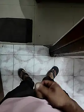 Snapshot of shale26 chatting on December 22, 2024, 4:50 am shale26 online show from December 22, 2024, 4:50 am