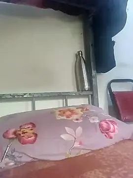 Snapshot of shale26 chatting on January 17, 2025, 8:34 am shale26 online show from January 17, 2025, 8:34 am