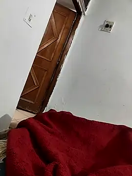 Snapshot of shale26 chatting on February 22, 2025, 10:07 am shale26 online show from February 22, 2025, 10:07 am