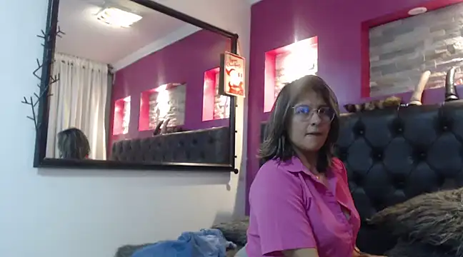 Snapshot of Pandoracherry chatting on December 19, 2024, 5:18 am Pandoracherry online show from December 19, 2024, 5:18 am