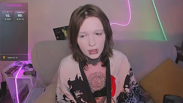 Simona Rain online show from April 18, 2026, 8:31 pm