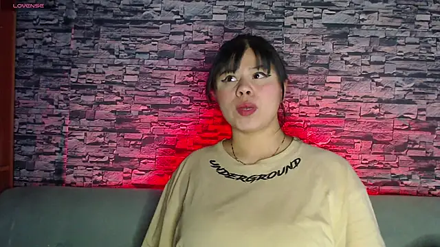 sofi bronw online show from March 12, 2025, 8:52 pm