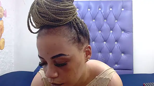 LolaTwerksXX online show from January 18, 2026, 1:26 pm