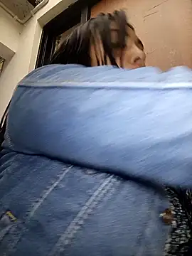 LIZ-06  online show from February 13, 2025, 3:46 pm