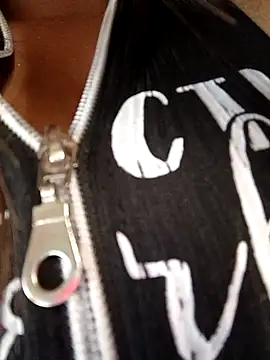 LIZ-06  online show from March 19, 2025, 10:42 pm