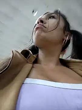 LIZ-06  online show from March 20, 2025, 11:02 pm