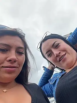 LIZ-06  online show from April 23, 2026, 3:25 pm