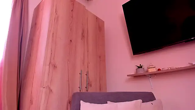 Snapshot of sofiaVelez01 chatting on June 14, 2026, 4:42 pm sofiaVelez01 online show from June 14, 2026, 4:42 pm