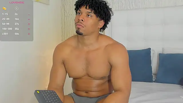 Jacub Micke1 online show from November 26, 2025, 3:51 am