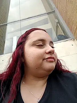 CURVY-HORNY online show from April 21, 2026, 9:06 pm