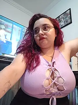 CURVY-HORNY online show from June 19, 2026, 12:48 am