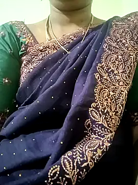 Cute-chinny online show from December 31, 2024, 10:56 pm