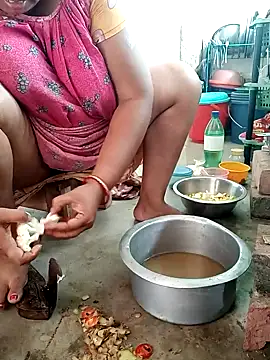 Hotty-rumi online show from March 2, 2026, 7:15 am