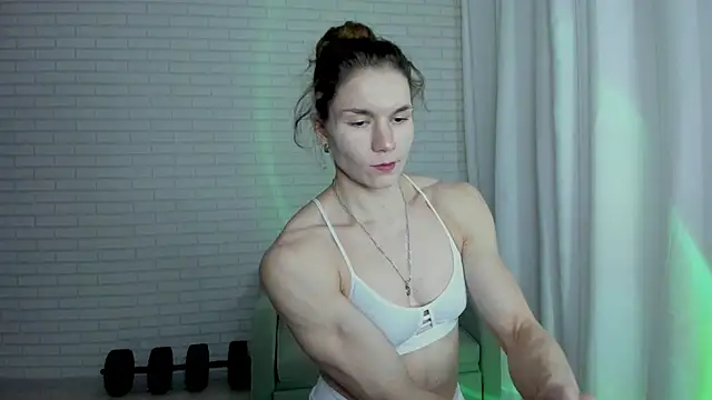 Lisa Ray online show from September 28, 2025, 8:42 am