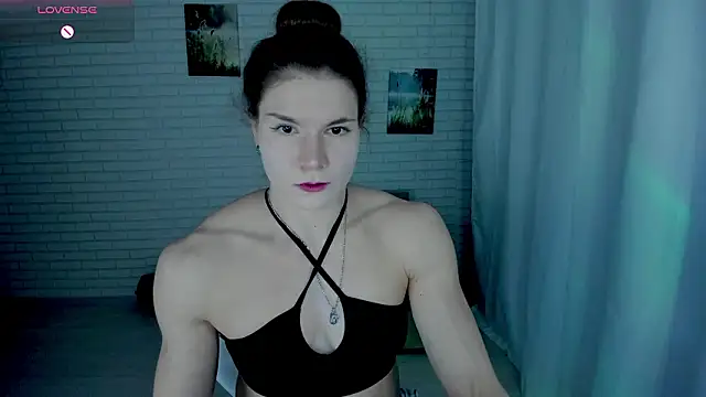 Lisa Ray online show from February 24, 2026, 4:32 am