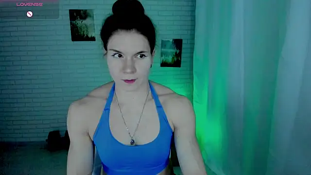 Lisa Ray online show from April 2, 2026, 10:40 pm