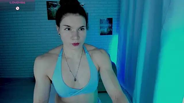Lisa Ray online show from June 27, 2026, 2:16 am