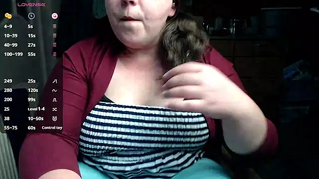 Snapshot of KasiaPrivat chatting on March 14, 2025, 5:13 pm KasiaPrivat online show from March 14, 2025, 5:13 pm