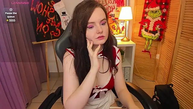 Snapshot of AmA_lia_ chatting on January 3, 2025, 8:32 am AmA lia online show from January 3, 2025, 8:32 am