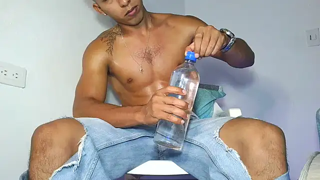 maximo vega newv online show from February 6, 2026, 9:07 pm