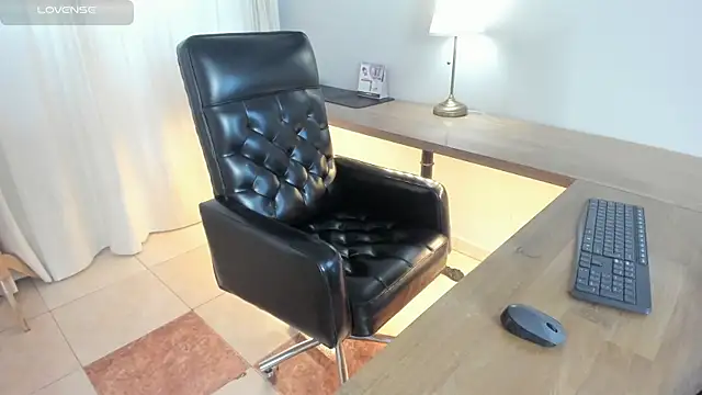 Pamela Johnsonn online show from January 6, 2026, 7:39 pm