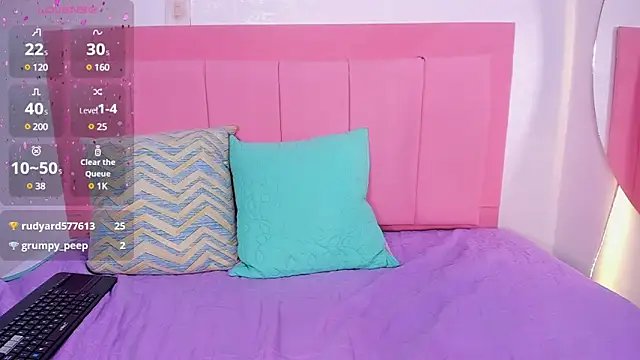 amandalee01 online show from March 18, 2025, 4:48 pm